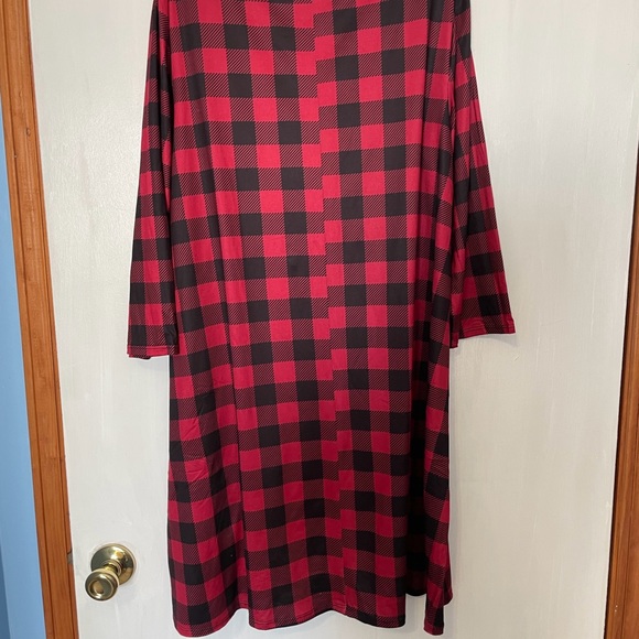 Women’s Black & Red Buffalo Plaid Nightgown / Sleep Dress, Size Large, NWT - Picture 4 of 9
